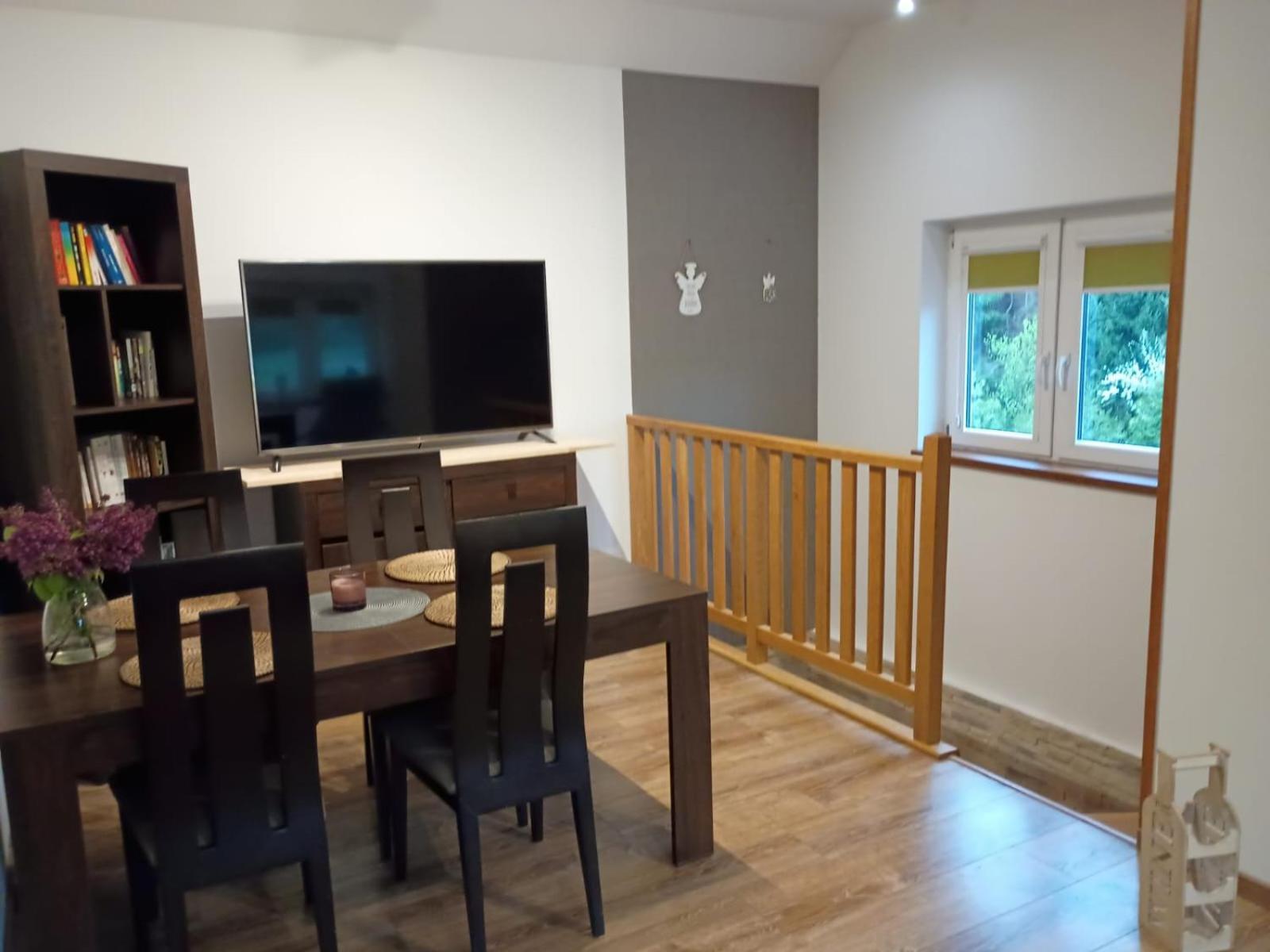 Apartament Pod Lasem Tenczynek Luaran gambar